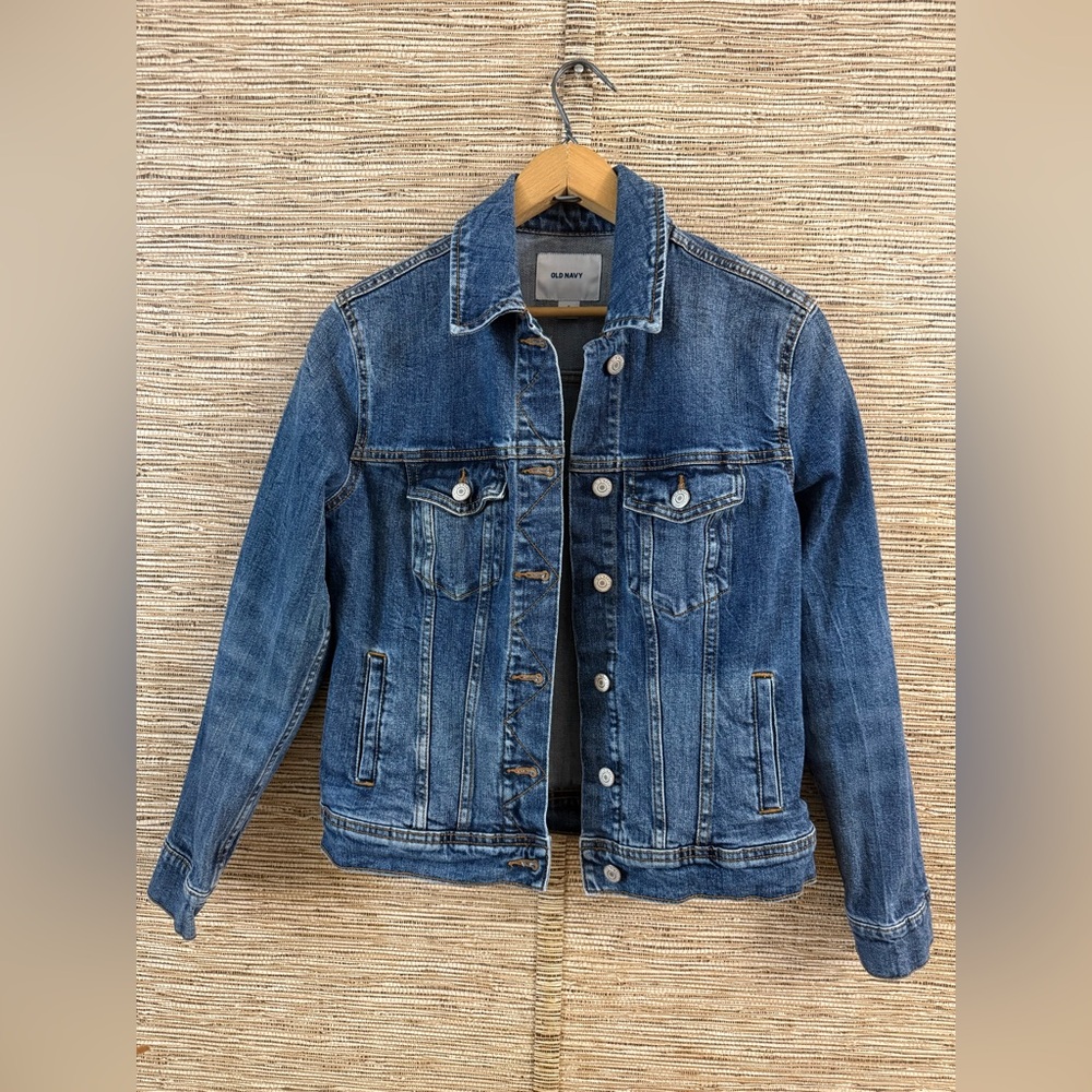 Old Navy Jacket Women's Small Blue Denim trucker Retro Stretch Flap pockets